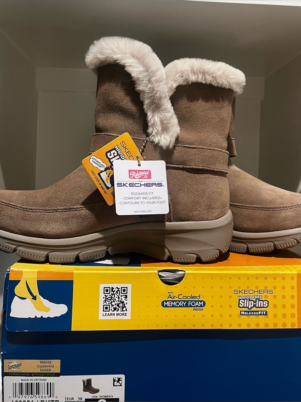 NWT Skechers Easy Going Dreamers Luxe Vibes Slip-Ins Boots Taupe Size 8 - Picture 5 of 6